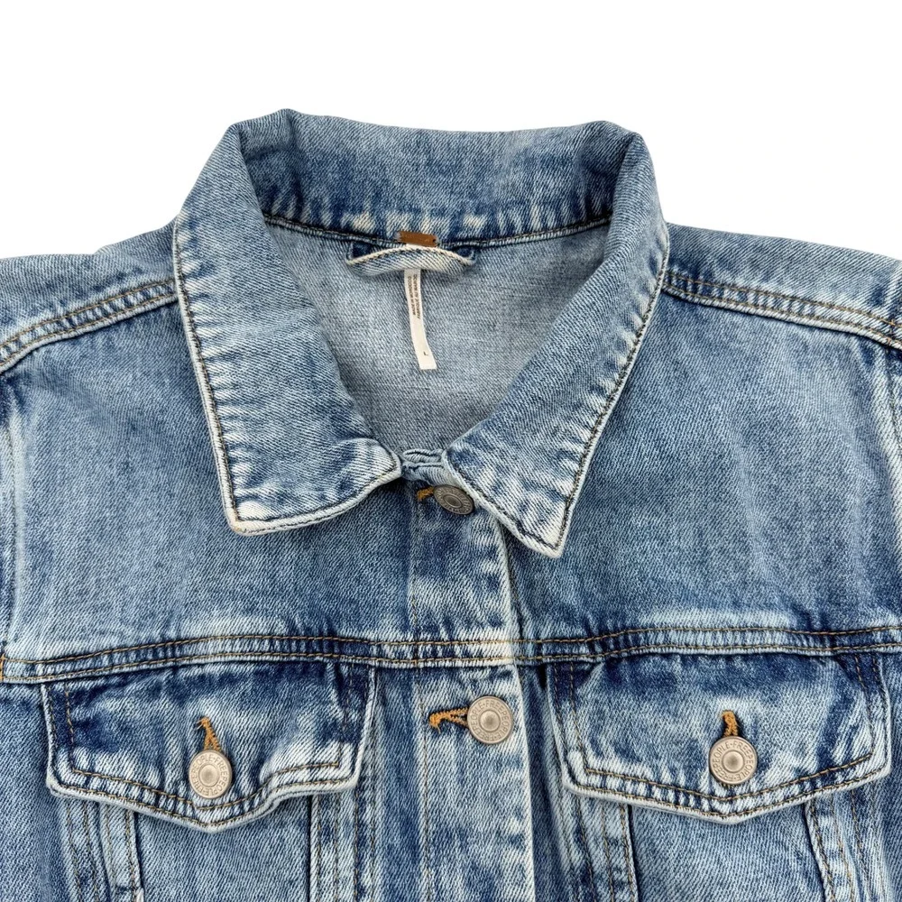 Free People Womens Light Wash Denim Trucker Jacket Blue Size L Cotton Blend Crop - Picture 3 of 9